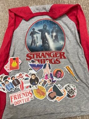 Stranger Things Netflix long sleeve tee size Medium 10/12 Unisex with Stickers